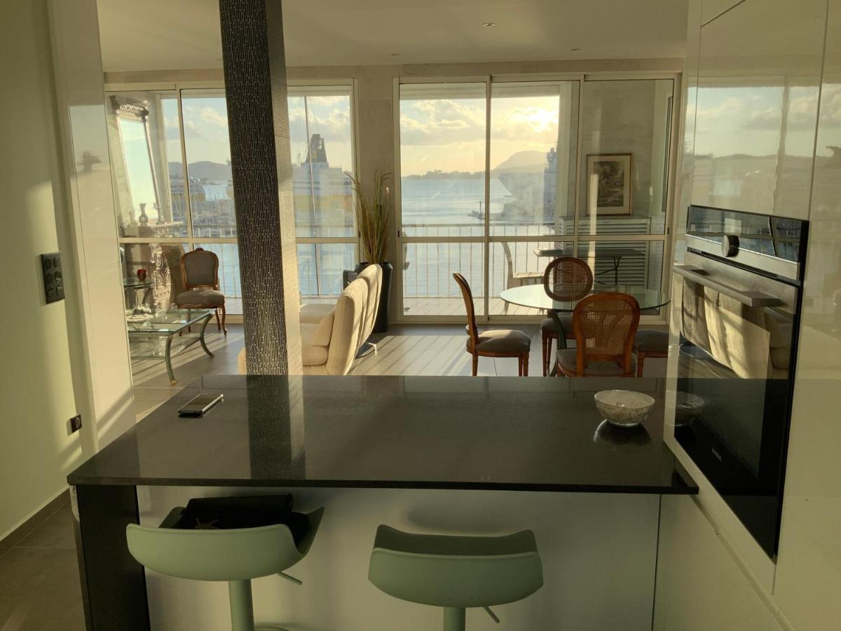 Appartement Port De Merveilleux !