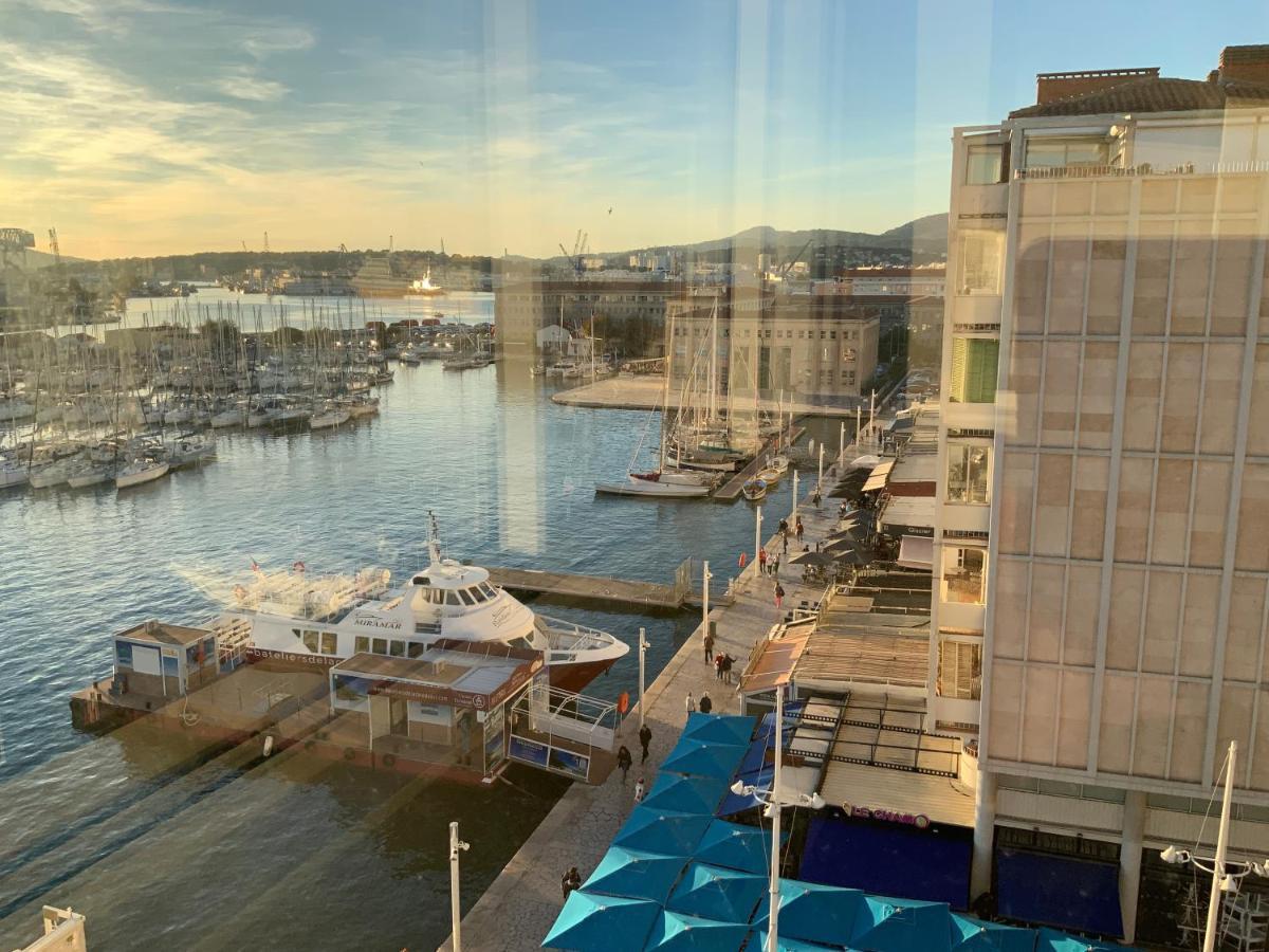 Appartement Port De Merveilleux ! Toulon
